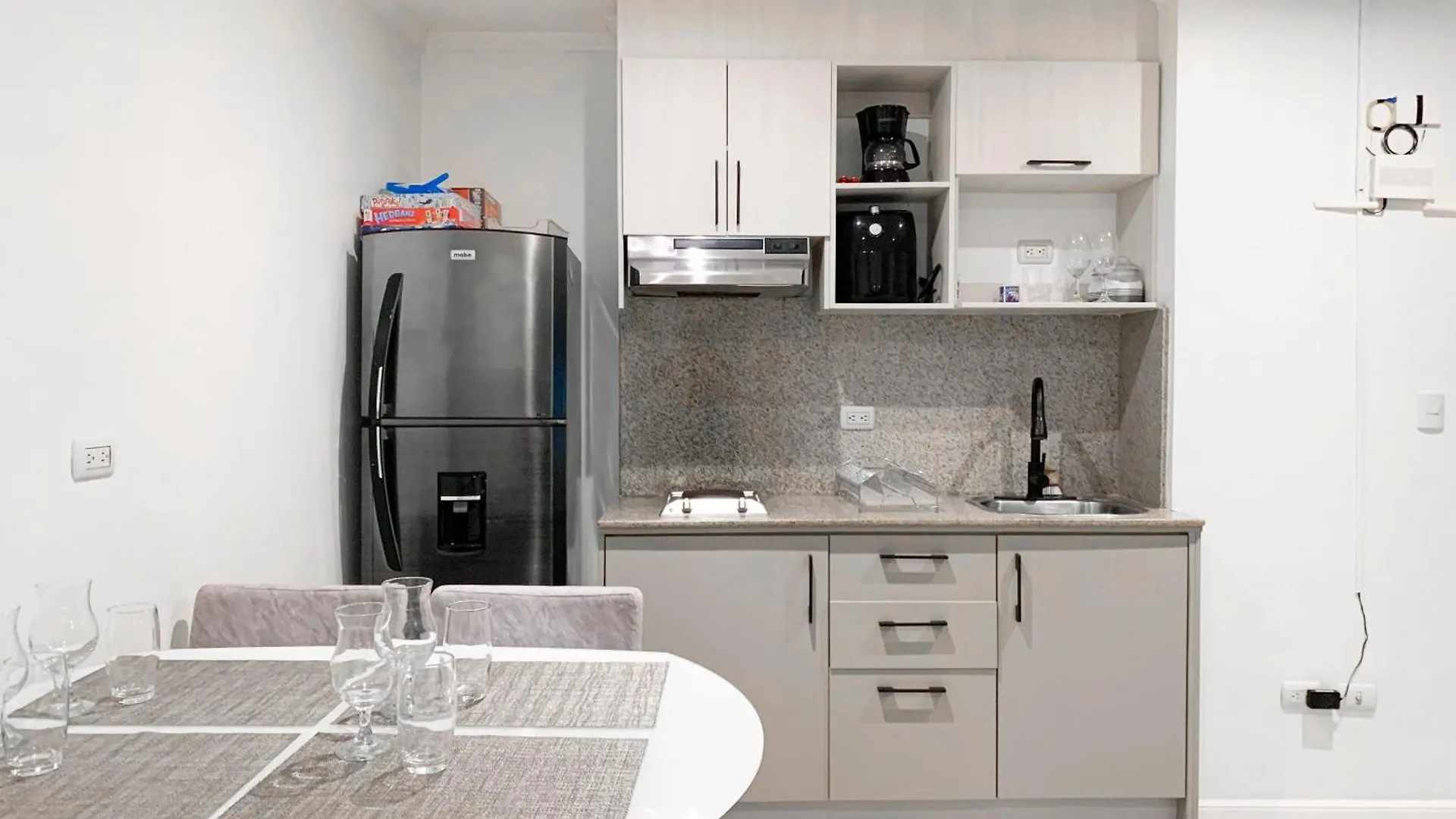 Apartamento Suite Con Jacuzzi Y Gym En Puerto Santa Ana Guayaquil