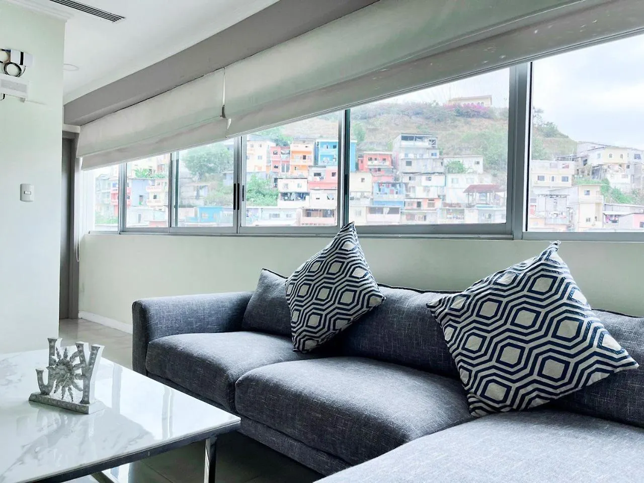 Suite Con Jacuzzi Y Gym En Puerto Santa Ana Guayaquil