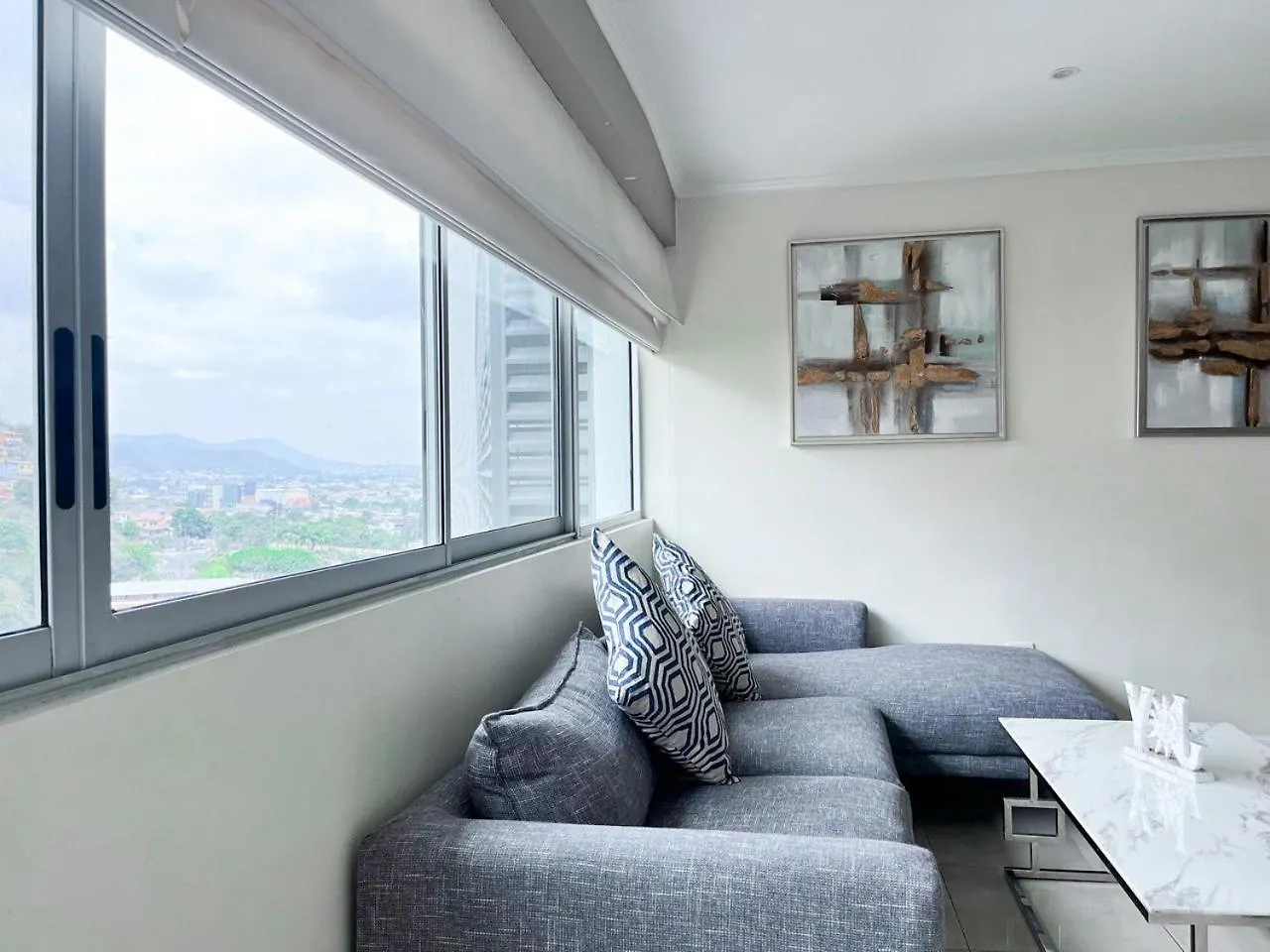 Suite Con Jacuzzi Y Gym En Puerto Santa Ana Guayaquil Apartamento