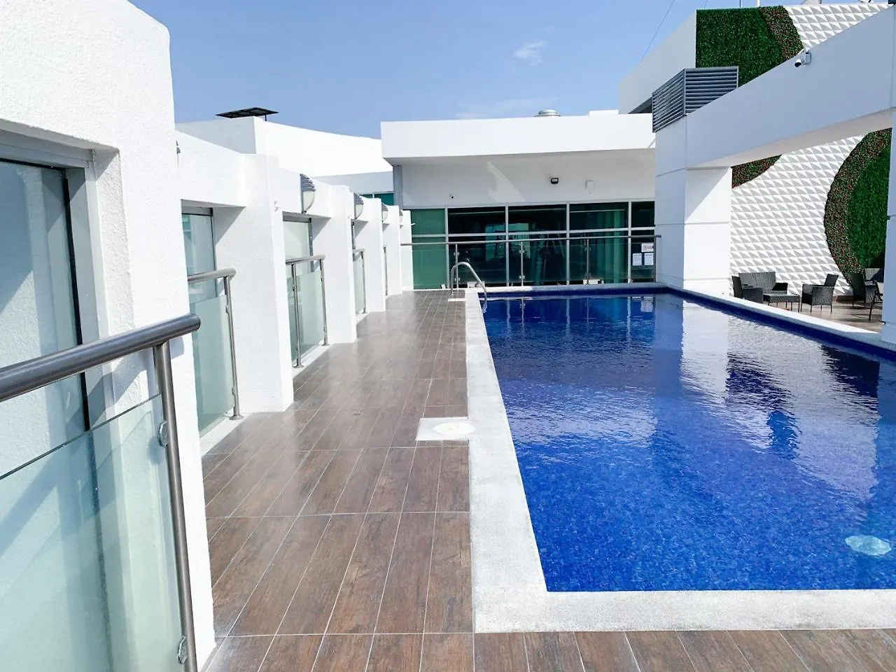 Apartamento Suite Con Jacuzzi Y Gym En Puerto Santa Ana Guayaquil